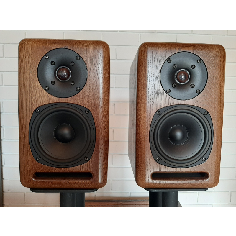 Xavian Perla Exclusiva - Dark Oak Demo Unit